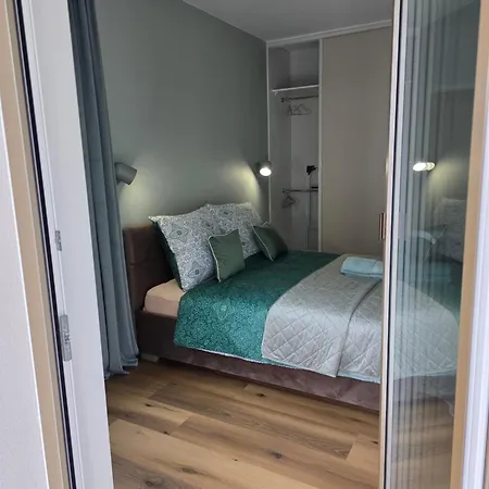 Krakusek 2 Ul Barbary 9 Free Parking *